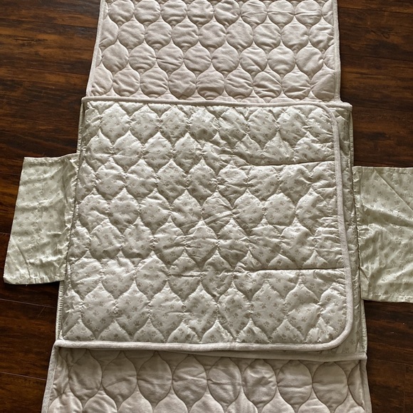 Quilted Pet Chair Cover - Picture 13 of 16